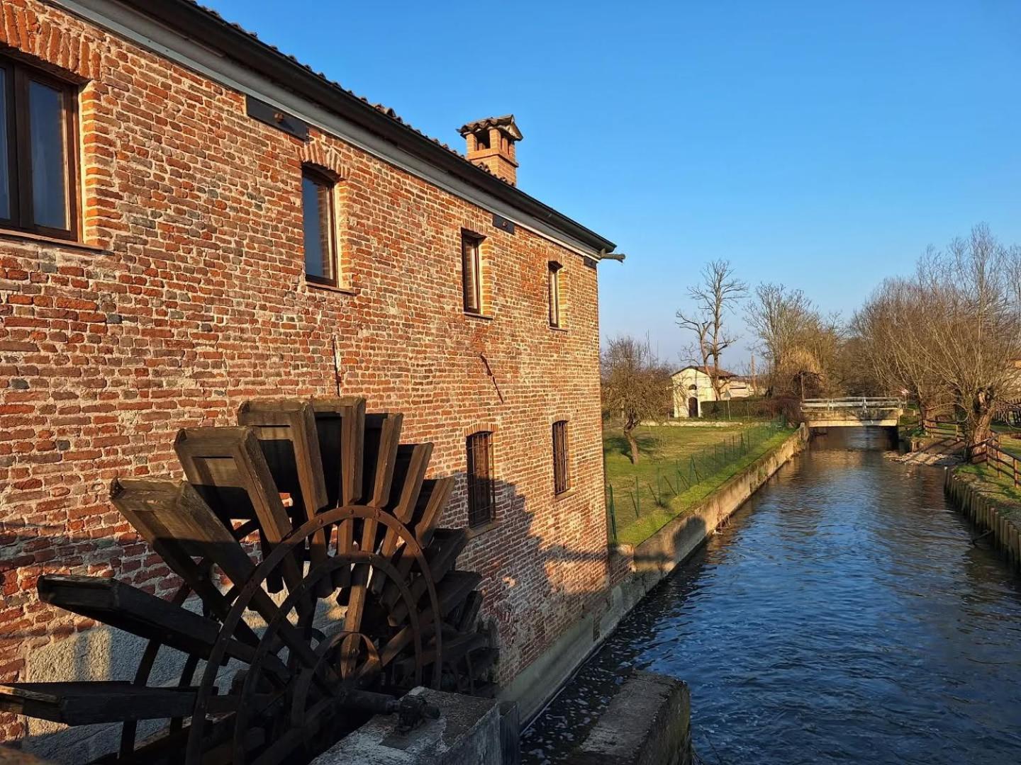 Cascina Mora Bassa Vigevano Exterior foto